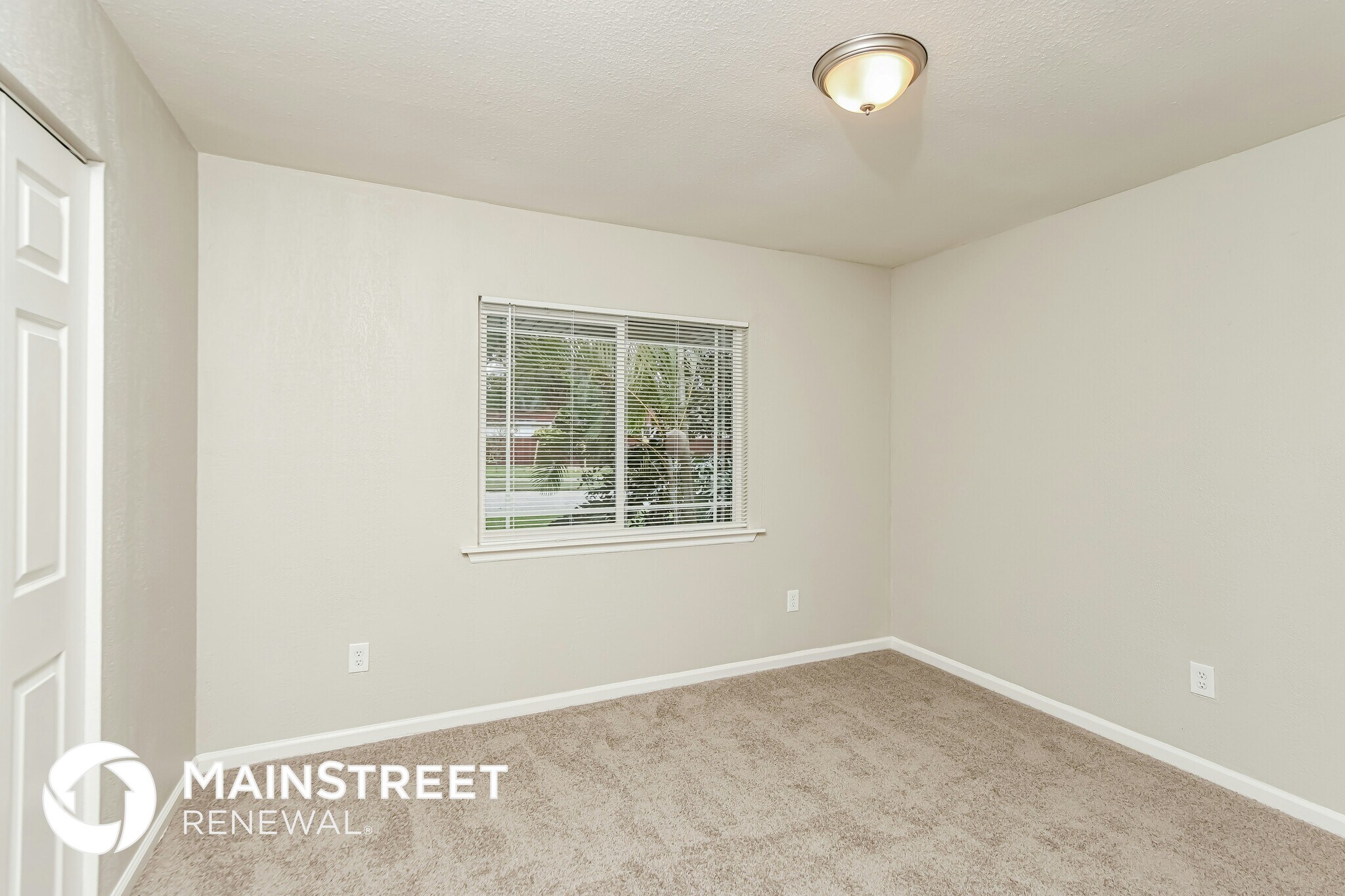 Building Photo - 1206 Cricket Dr NE