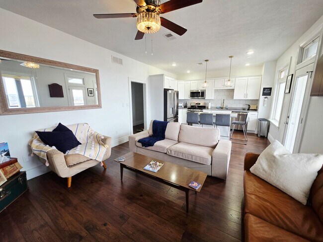 Building Photo - 9 Bailey Ave