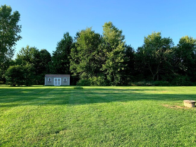 Building Photo - 14288 Jug St