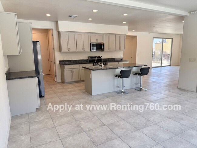 Building Photo - Incredible 4 Bed 3 Bath Home In Sage Estates!!!