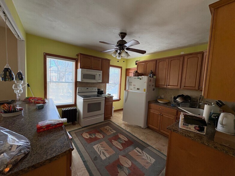 Building Photo - 7 Englewood Ave