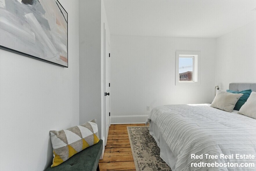 Building Photo - 80 Shirley St