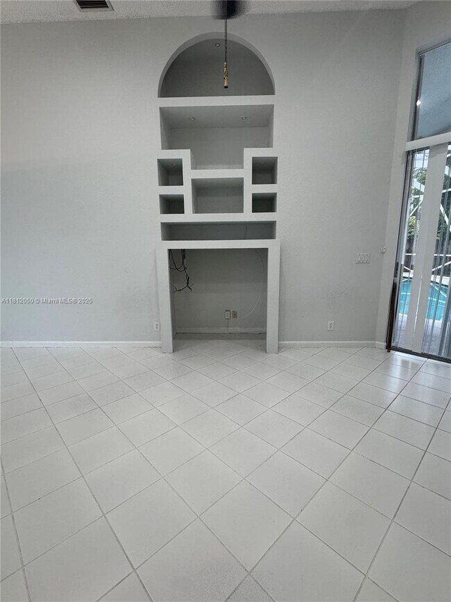 Building Photo - 5136 NW 99th Way