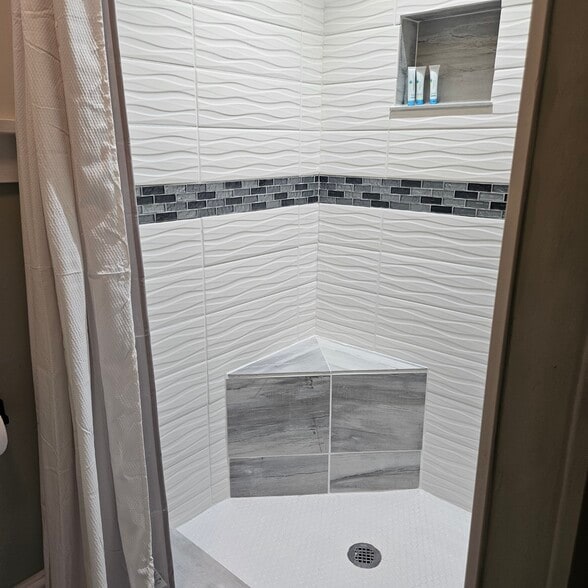 Custom tile shower - 811 Tyler St