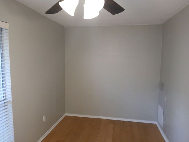 Building Photo - (MOVE IN SPECIAL) 50% OFF 1st MONTHS RENT) 2 Bedroom, 1 Bath Condo Near 75 and Walnut Hill Road i...
