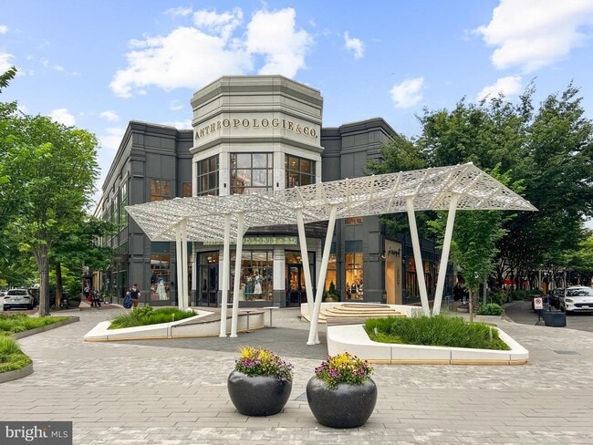 Building Photo - 4817 Chevy Chase Blvd