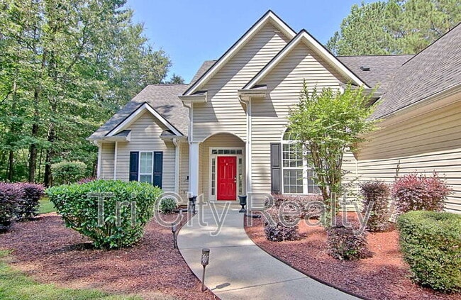 Building Photo - 69 Meadows Creek Ln