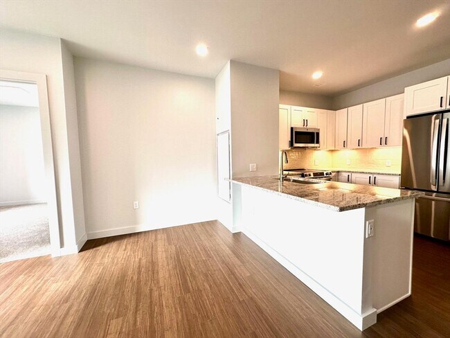 Building Photo - 45 E Central St