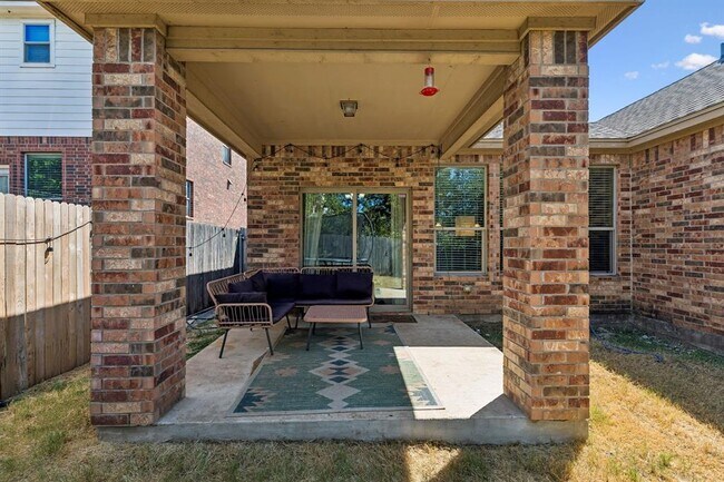 Building Photo - 1113 Yellow Iris Rd