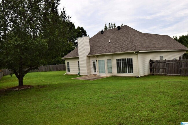 Building Photo - 404 Bentmoor Way