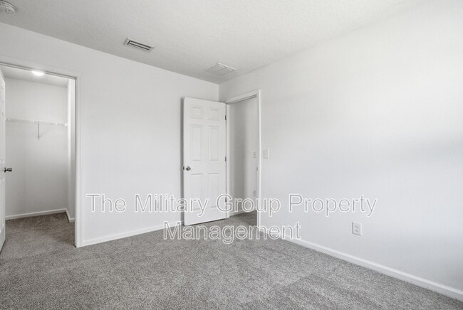 Building Photo - 391 Hepburn Rd