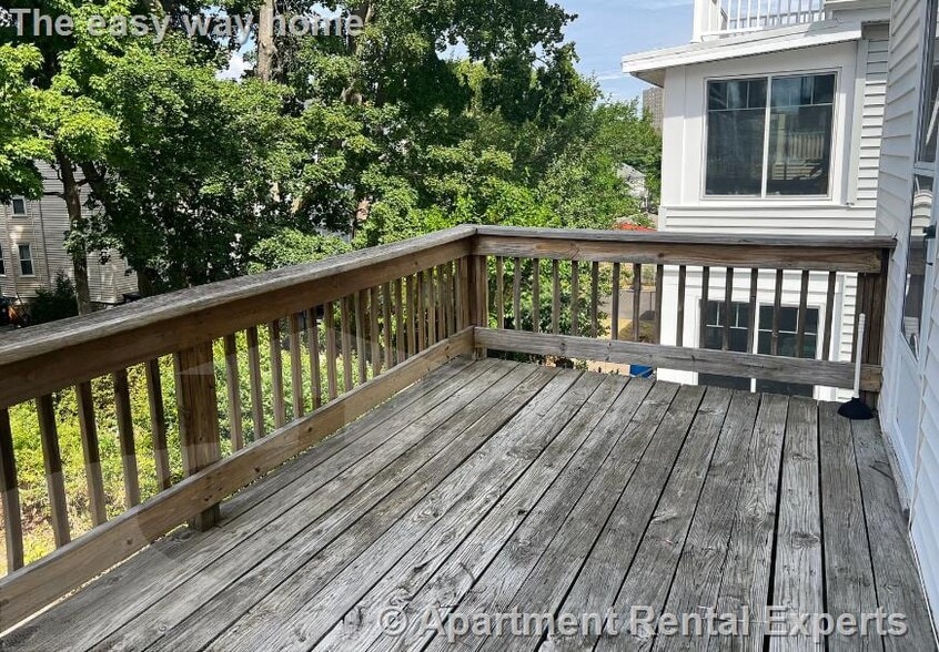 Building Photo - 16 Edward Sullivan Rd