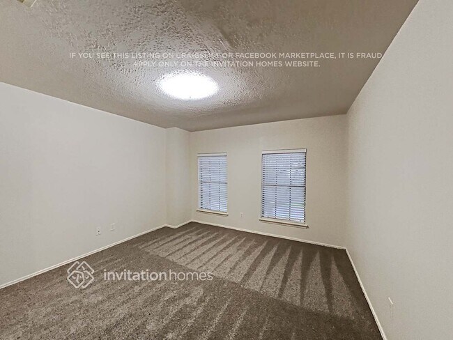 Building Photo - 9818 Golden Prairie Ln