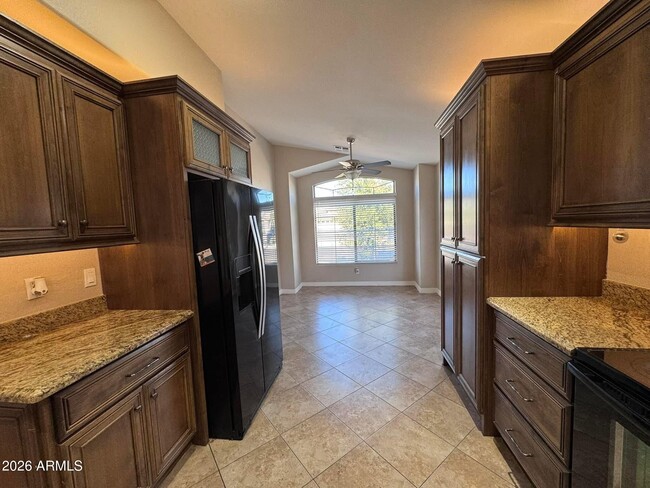 Building Photo - 3439 E Juanita Ave