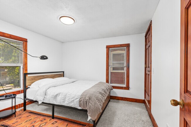 Building Photo - 1355 Bemis St SE