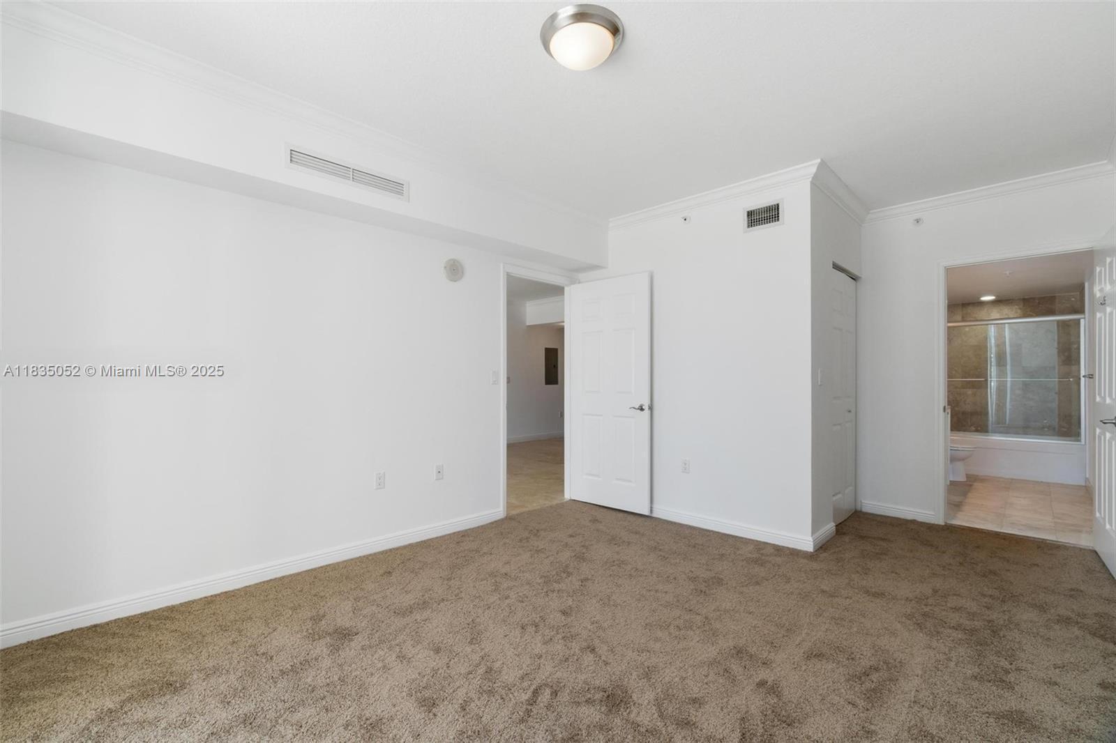Building Photo - 1755 E Hallandale Beach Blvd