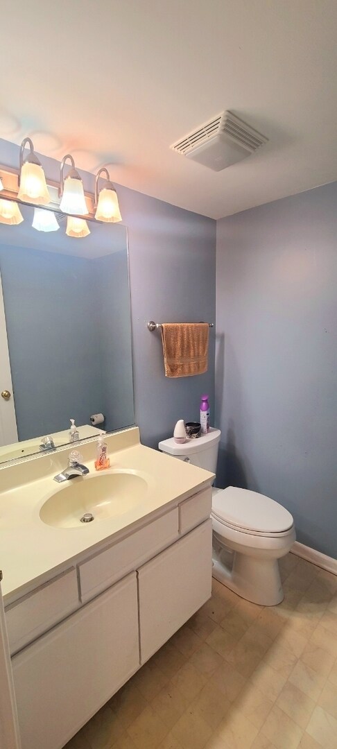 Building Photo - 235 Wellington Cir