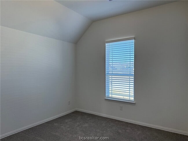 Building Photo - 6222 Greenville Dr