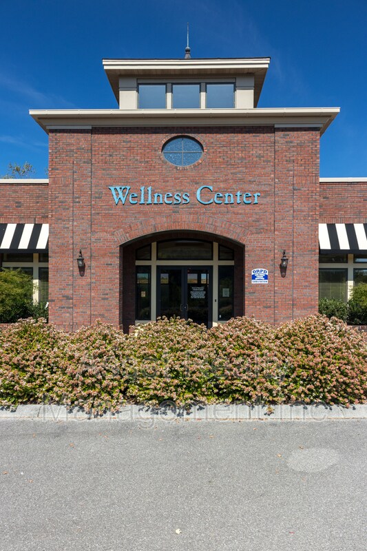 Building Photo - 509 Broadberry Ave