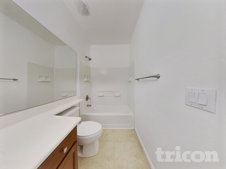 Building Photo - 37020 W Mondragone Ln