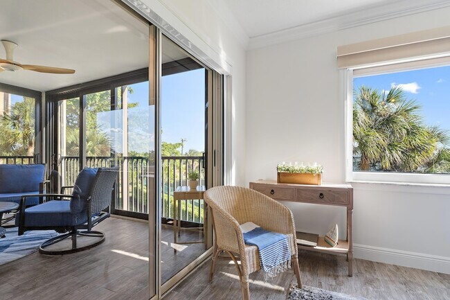 Building Photo - 275 Palm Ave