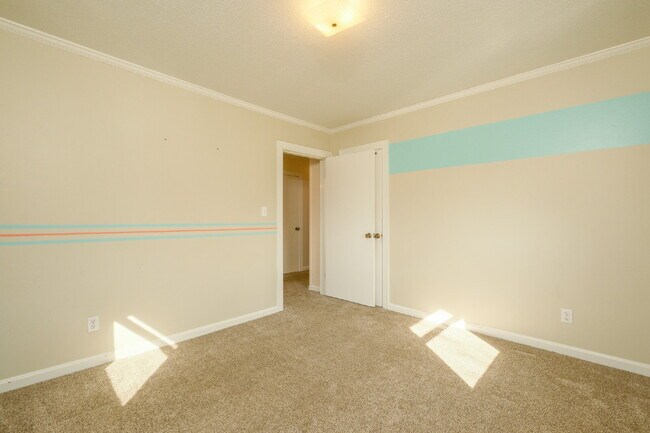 Building Photo - 142 China Grove Rd