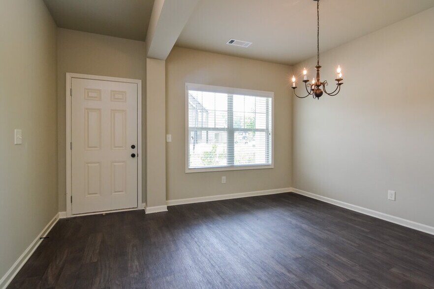 Building Photo - 1337 Avington Glen Way