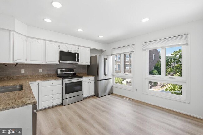 Building Photo - 10153 Turnberry Pl