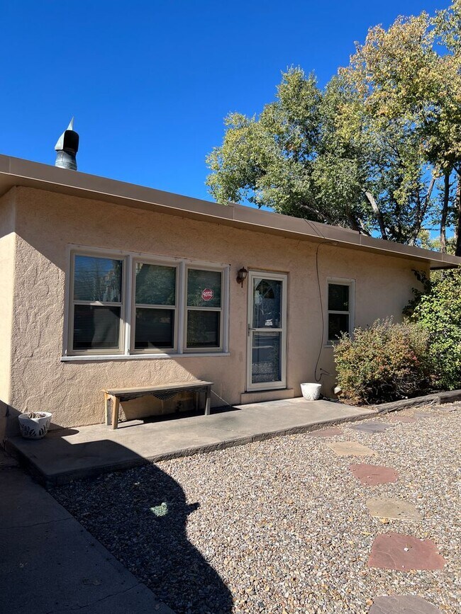 Building Photo - Charming Downtown Santa Fe Adobe
