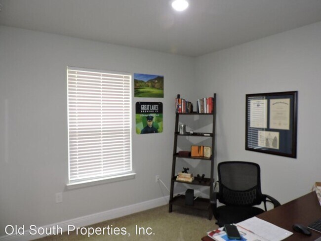 Building Photo - 3 br, 2 bath House - 500 W Ensley St
