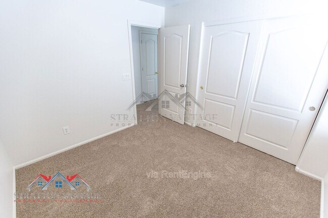 Building Photo - 4149 E Azurite Rd