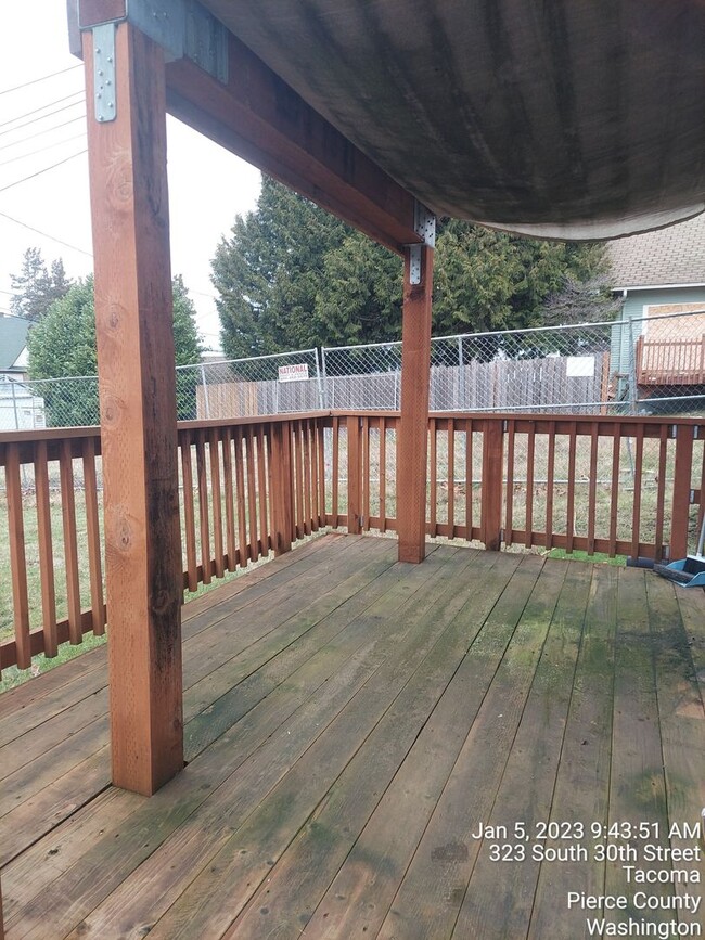 Building Photo - For Rent - Tacoma darling 1 bedroom 1 bath...