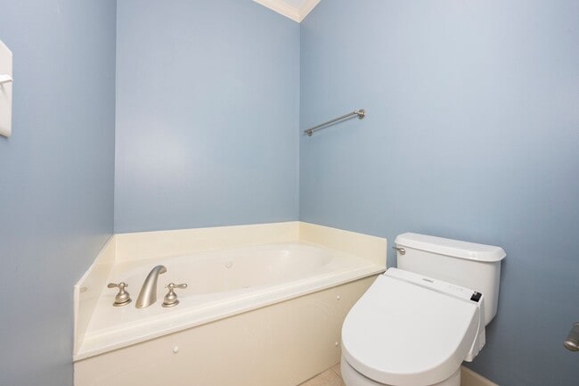 Building Photo - 130 Alpine Ct