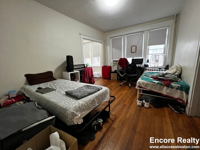 Building Photo - 1167 Boylston St