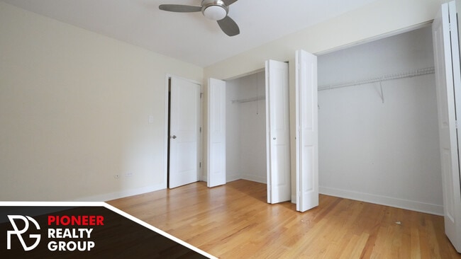 Building Photo - 625 W Wrightwood Ave