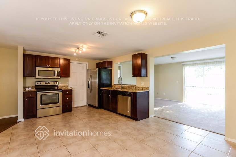 Building Photo - 6419 Willow Wood Ct