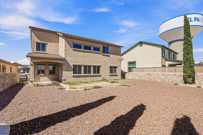 Building Photo - 14384 Alma Point