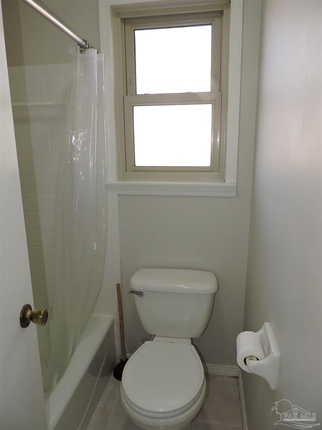 Building Photo - 3480 Blueridge Dr