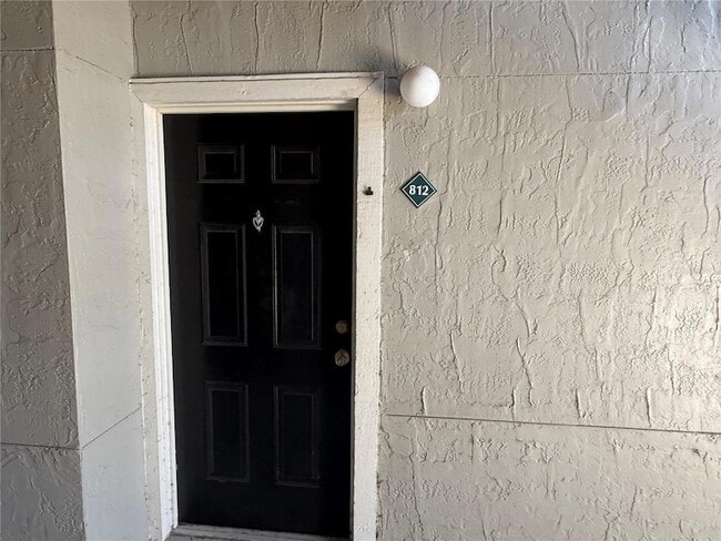 Building Photo - 3705 SW 27th St