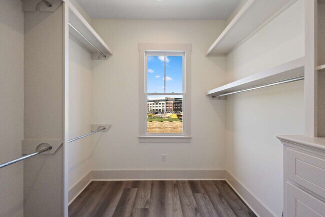 Building Photo - Luxury Townhome for Rent in Waterpointe | 3 Bed | 2.5 Bath | Private Courtyard