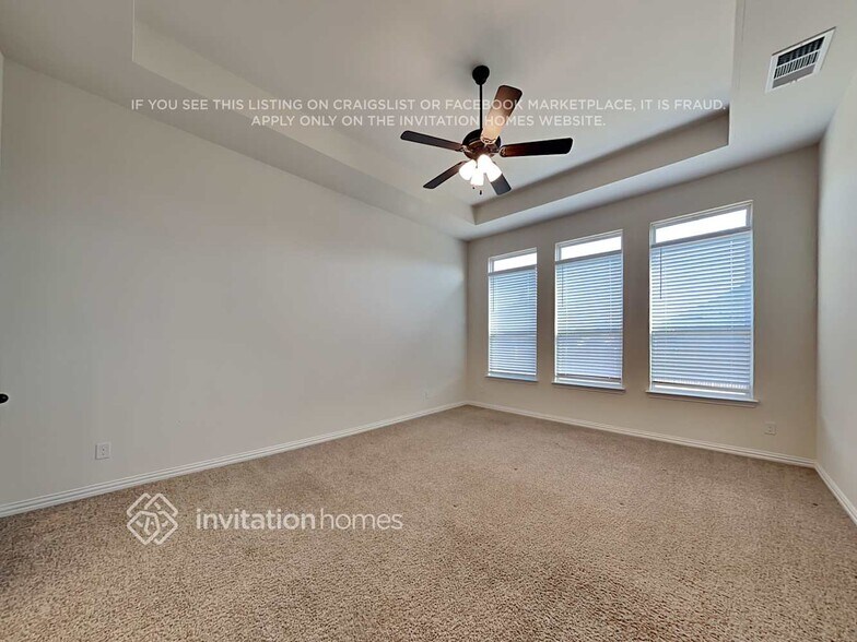 Building Photo - 1504 Smoke Signal Ln