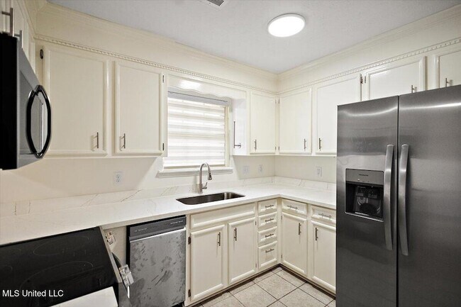 Building Photo - 200 Brendalwood Blvd