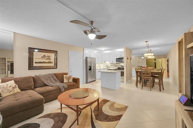 Building Photo - 9369 S Belfort Cir