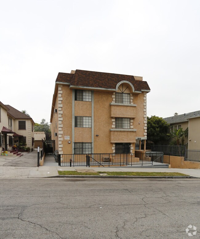 Building Photo - 322 S Reno St