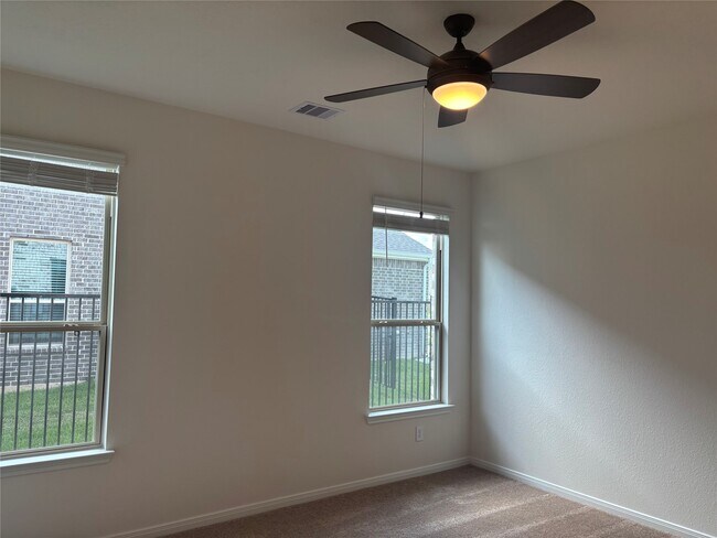 Building Photo - 4821 Vida Vis Dr