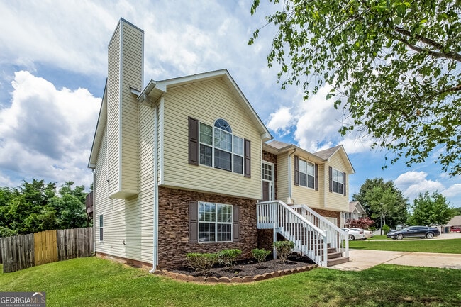 Building Photo - 3040 Reynolds Run