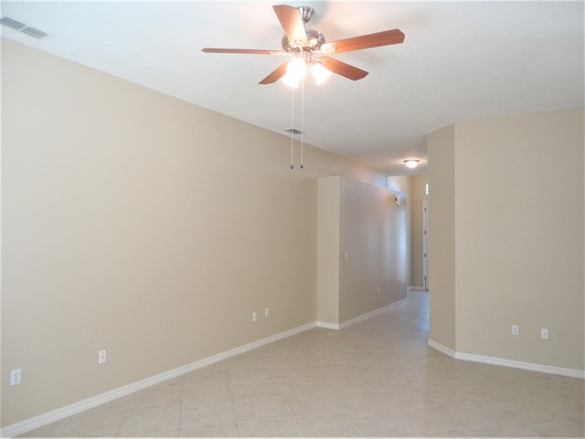 Building Photo - 1510 Canoe Dr