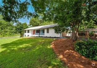 Building Photo - 2371 Holly Springs Rd