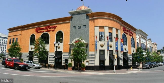 Building Photo - 206 S Courthouse Rd