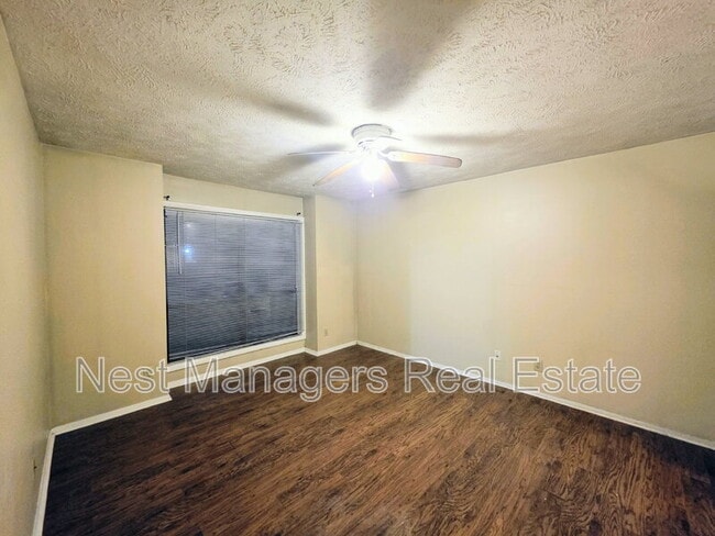 Building Photo - 1861 Tryon Dr